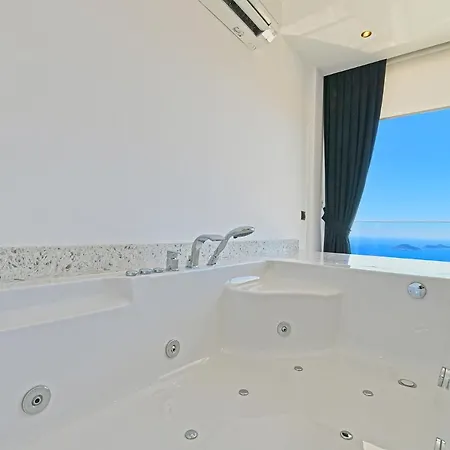 Lacivert Villa Kalkan