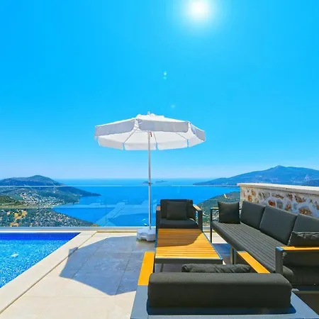 Lacivert Villa Kalkan