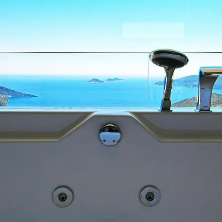Lacivert Villa Kalkan